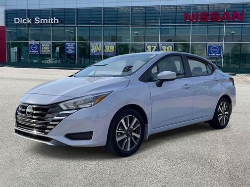 Gray Sky Pearl 2025 Nissan Versa 1.6 SV