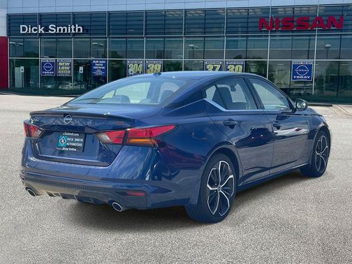 2024 Nissan Altima SR FWD