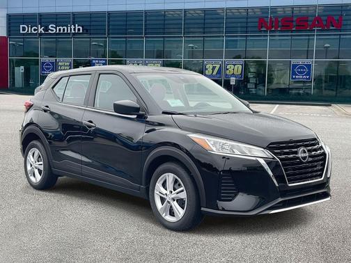2025 Nissan Kicks S