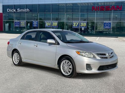 Classic Silver Metallic 2013 Toyota Corolla LE