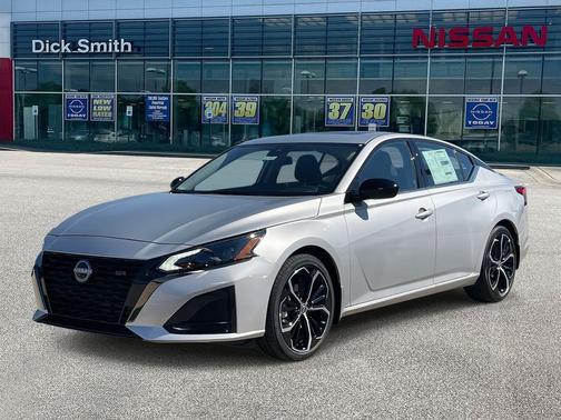 2025 Nissan Altima SR FWD