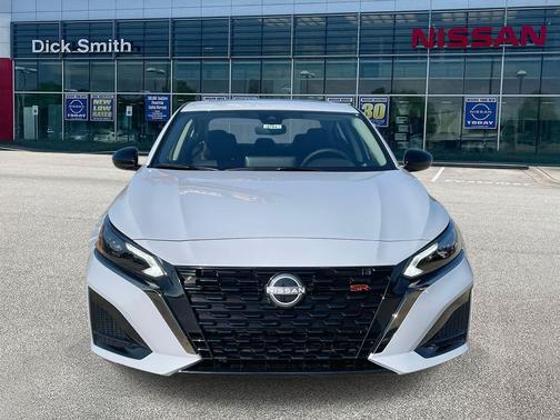 2025 Nissan Altima SR FWD