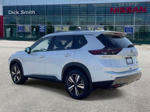 2024 Nissan Rogue SL