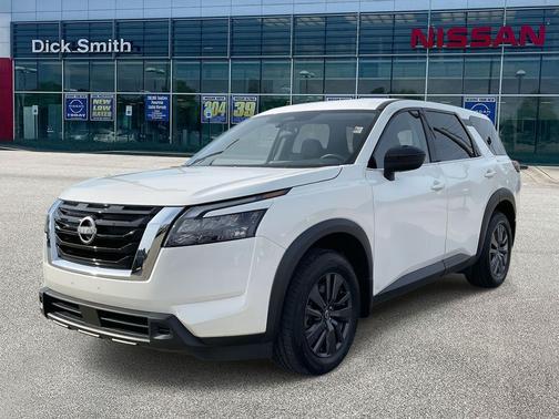 2024 Nissan Pathfinder S 4WD