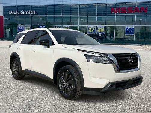 2024 Nissan Pathfinder S 4WD