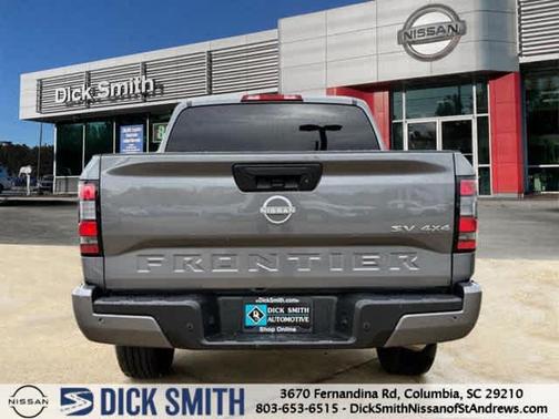 2024 Nissan Frontier SV