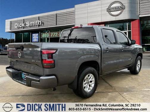 2024 Nissan Frontier SV