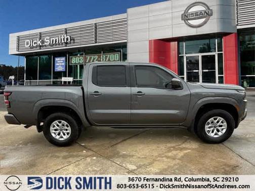 2024 Nissan Frontier SV