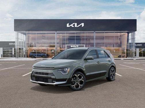 Green 2025 Kia Niro EX Touring