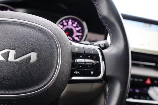 2022 Kia Carnival EX