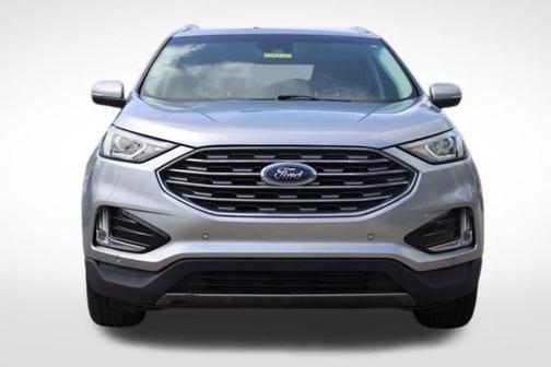 Silver Metallic 2020 Ford Edge Titanium