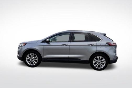 Silver Metallic 2020 Ford Edge Titanium