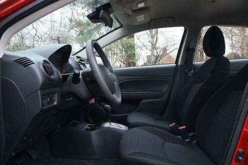 2024 Mitsubishi Mirage G4 ES