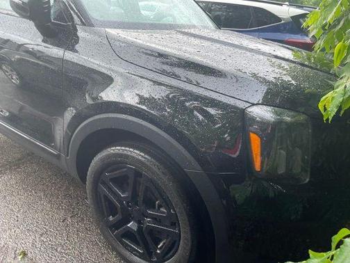 Ebony Black 2025 Kia Telluride EX X-Line