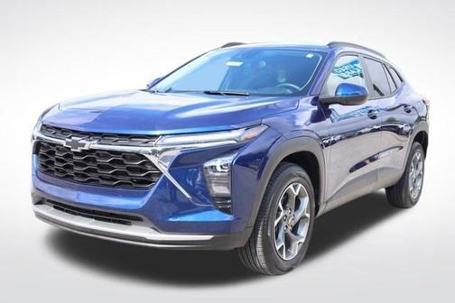Blue Glow Metallic 2024 Chevrolet Trax LT
