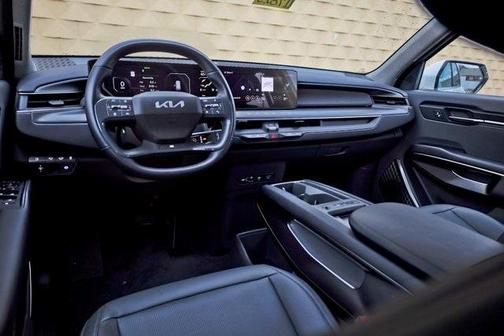 2024 Kia EV9 Light Short Range