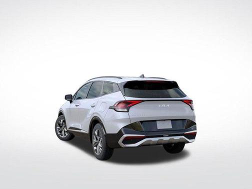 Glacial White Pearl 2025 Kia Sportage SX