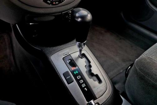 2006 Suzuki Forenza Base