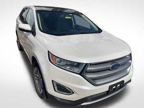 White Platinum Clearcoat Metallic 2015 Ford Edge SEL