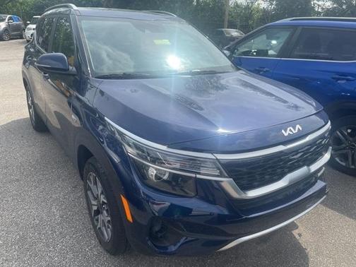 2023 Kia Seltos EX