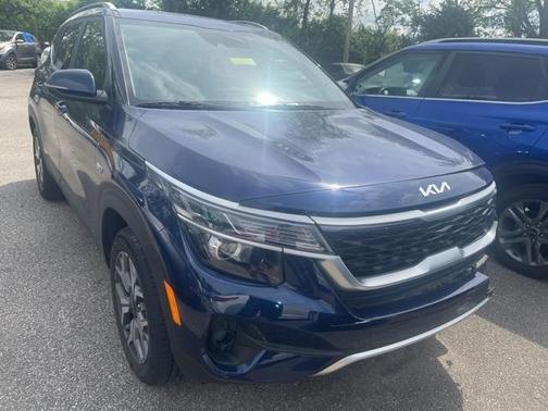 2023 Kia Seltos EX