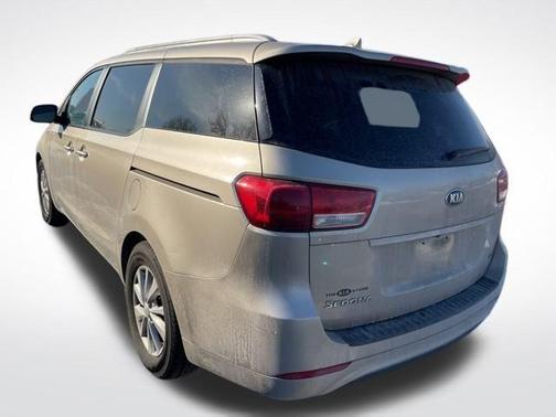 2015 Kia Sedona LX