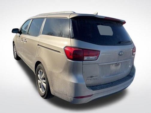 2015 Kia Sedona LX