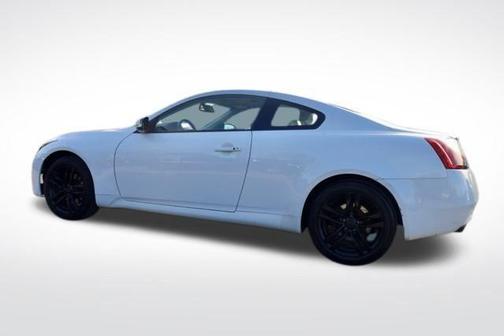 2009 INFINITI G37x Base