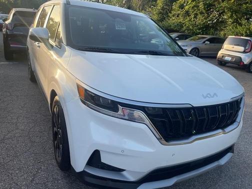 2024 Kia Carnival EX