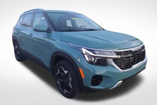 Blue 2025 Kia Seltos EX