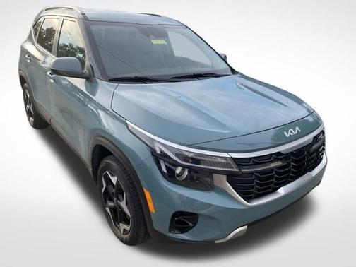Blue 2025 Kia Seltos EX