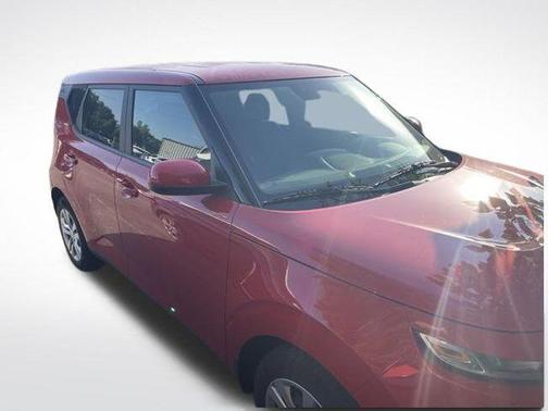 Inferno Red 2022 Kia Soul LX