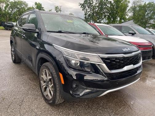 2023 Kia Seltos EX