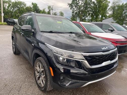 2023 Kia Seltos EX