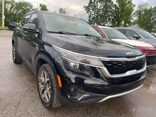 2023 Kia Seltos EX