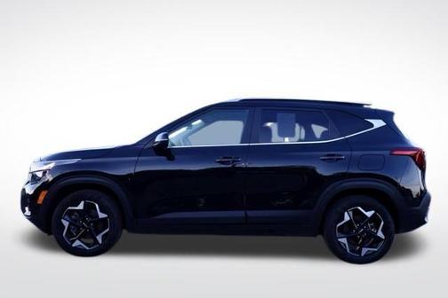 Fusion Orange 2025 Kia Seltos EX