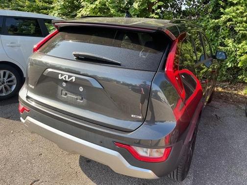 2023 Kia Niro EX