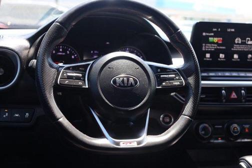 Aurora Black Pearl 2021 Kia Forte GT