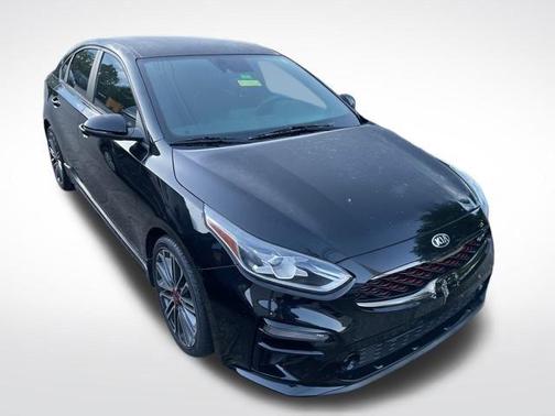 Aurora Black Pearl 2021 Kia Forte GT