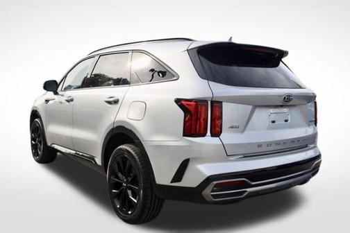 Sparkling Silver 2021 Kia Sorento SX