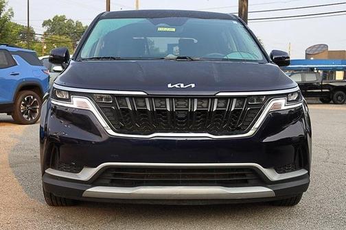2023 Kia Carnival LX