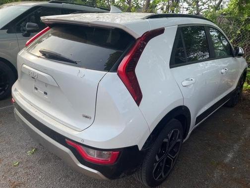 2023 Kia Niro EX Touring