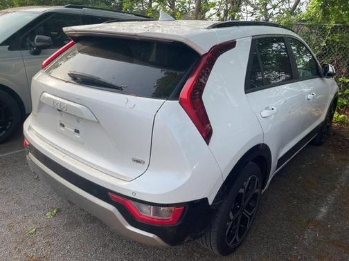 2023 Kia Niro EX Touring
