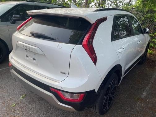 2023 Kia Niro EX Touring