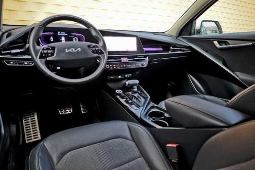 2023 Kia Niro EX Touring
