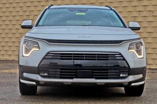 2023 Kia Niro EX Touring