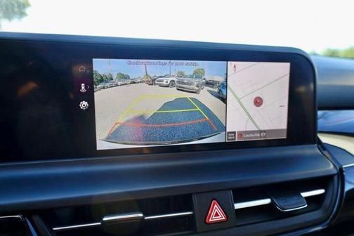 Clear White / Black Roof 2021 Kia Seltos S
