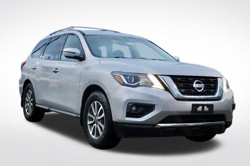 2019 Nissan Pathfinder SV
