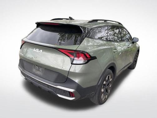 Jungle Green 2024 Kia Sportage X-Line