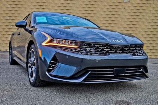 2022 Kia K5 EX